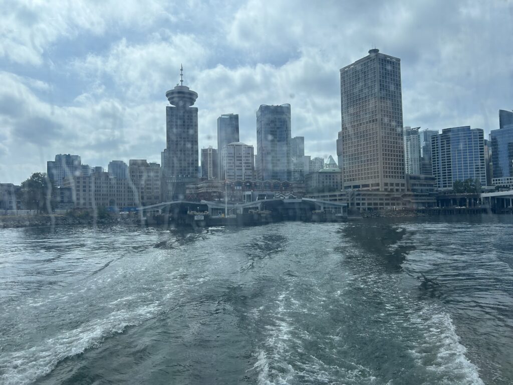씨버스에서 바라 본 밴쿠버 다운타운
