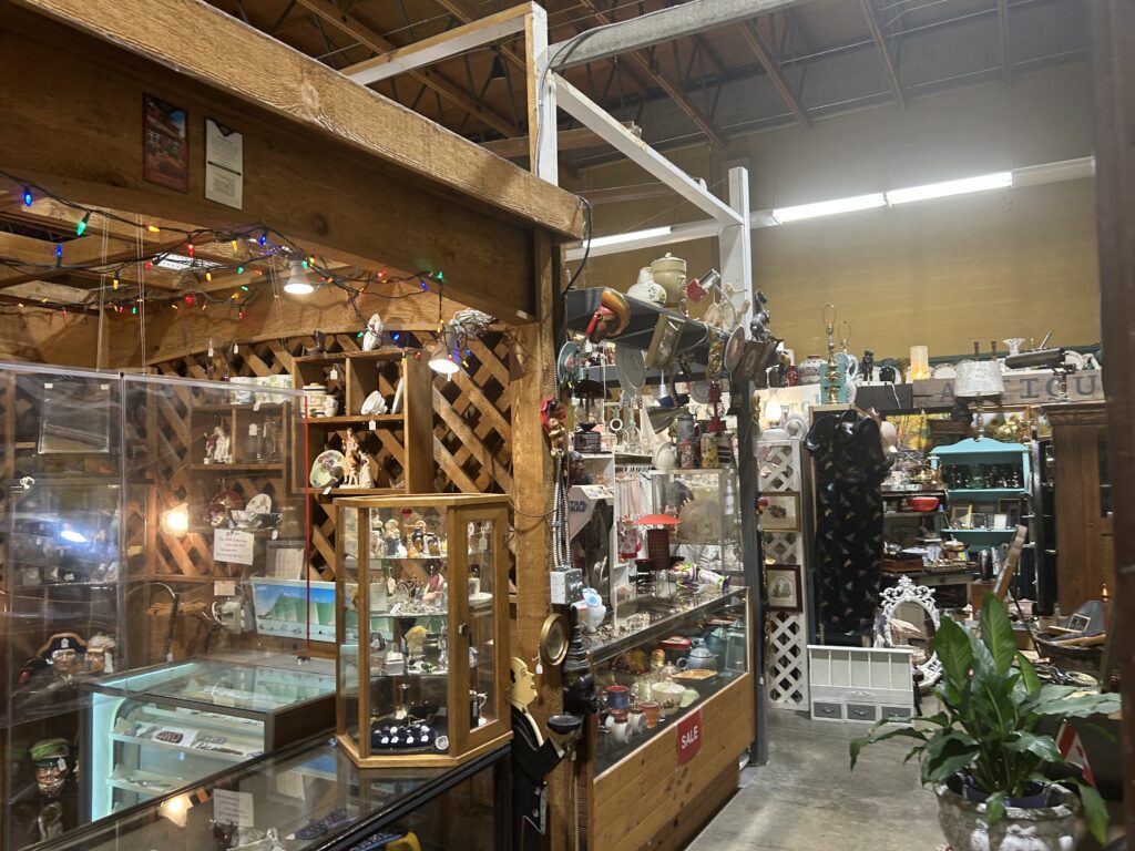 포트 랭리(Fort Langley) 앤티크 샵