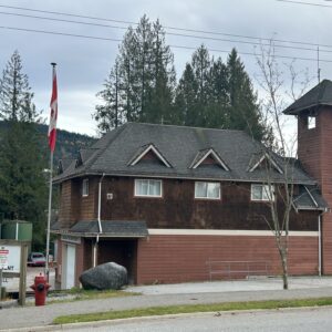Buntzen Lake 가는 길에 예쁜 소방서