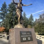 버나비 샌트럴 파크의 평화의 사도 기념비