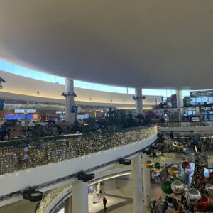 3층에서 바라본 에버딘 센터(Aberdeen Centre)