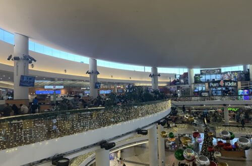 3층에서 바라본 에버딘 센터(Aberdeen Centre)