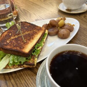 써리 카페, Combine Cafe & Bar