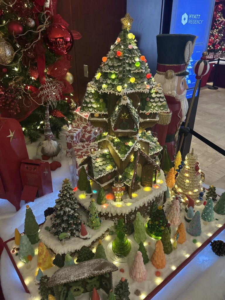 진저브레드 레인_호두까기 병정이 있는 나무 집