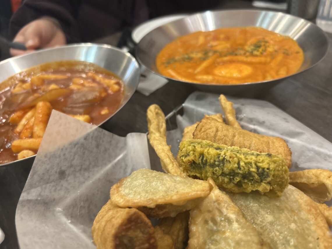 코퀴틀람 분식집, 신전떡볶이