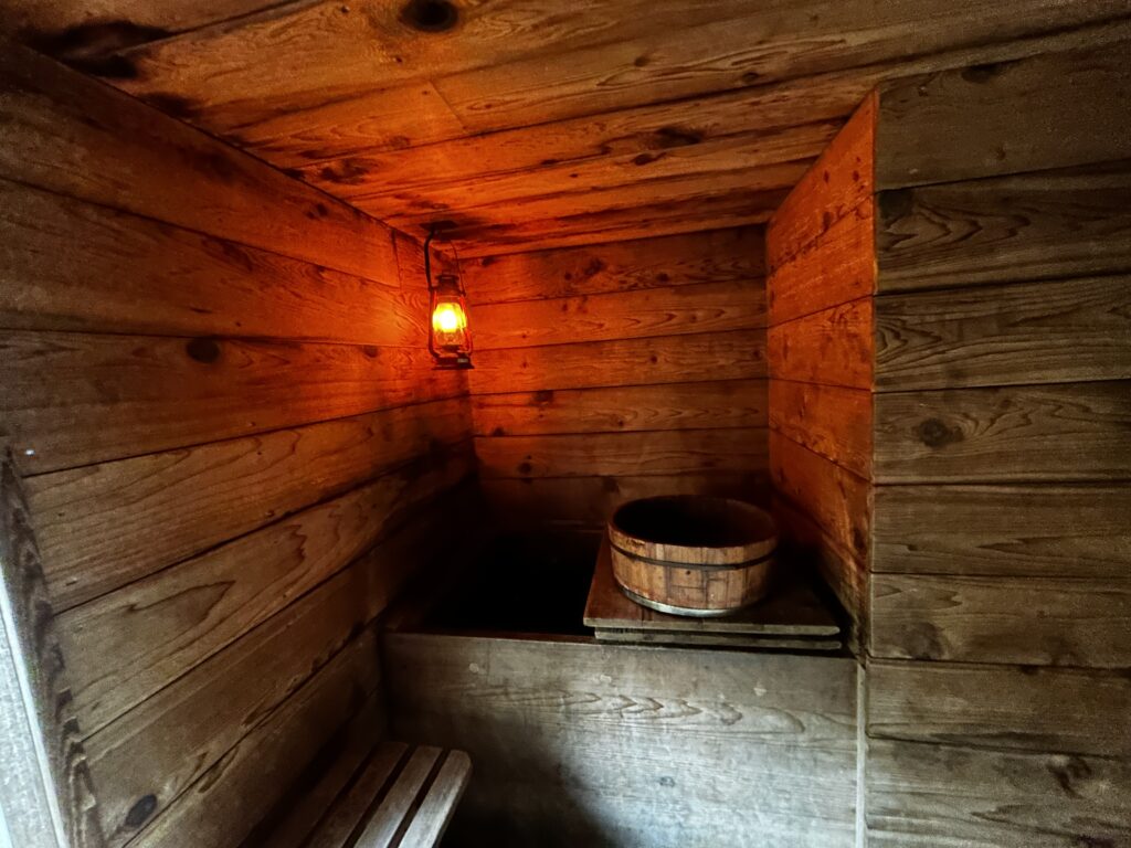 버나비 빌리지 뮤지엄의 일본식 목욕탕 Ofuro!