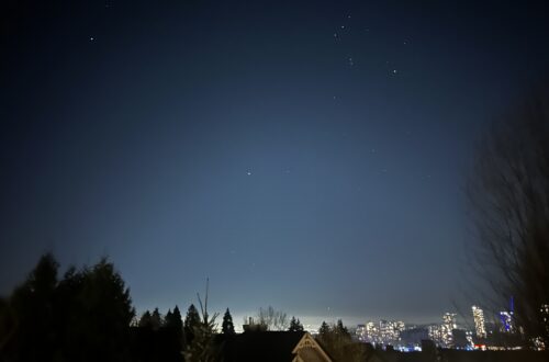 밴쿠버의 겨울 밤하늘 -오로라를 보고싶었지만