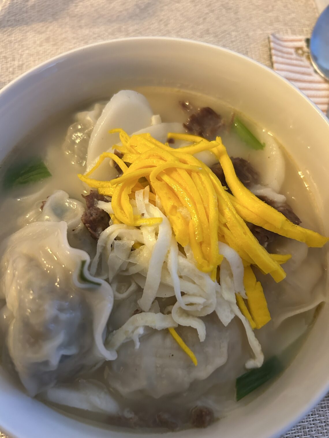 밴쿠버 설날 시즌에 먹는 떡만두국