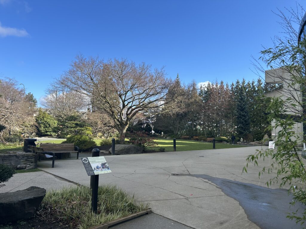 니케이센터의 일본식 정원