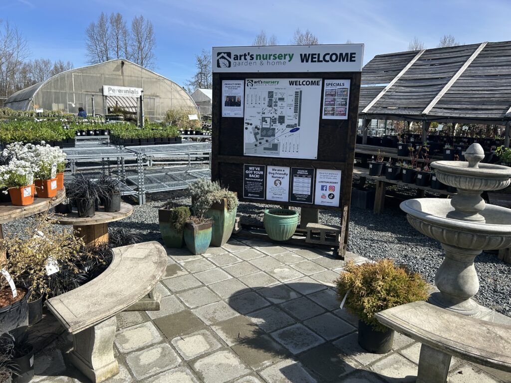 Art's Nursery 웰컴 사인