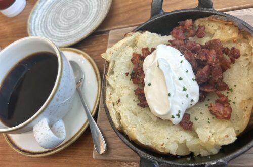써리 Combine Cafe & Bar의 Jacket Potato